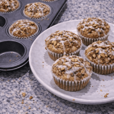 cinnamon roll muffins