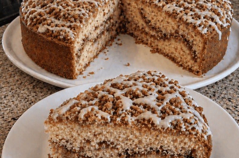 cinnamon roll coffee cake