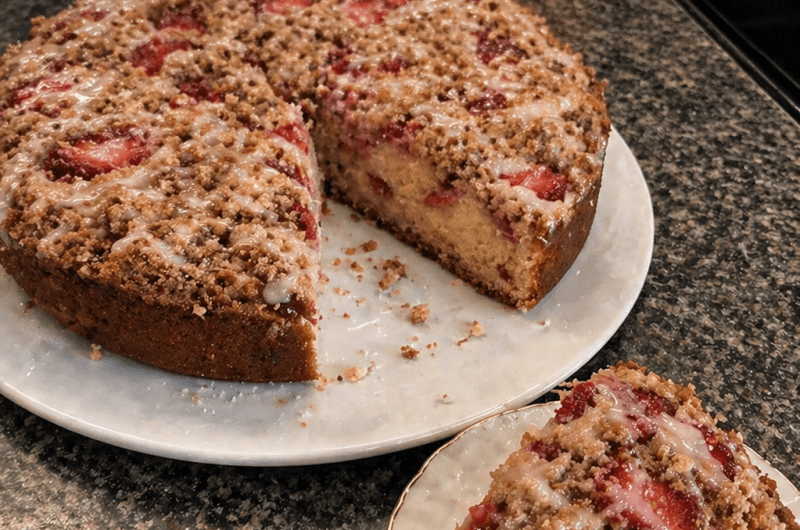 strawberry coffee cake