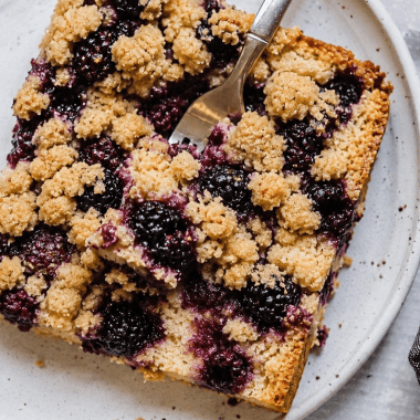 blackberry coffee cake